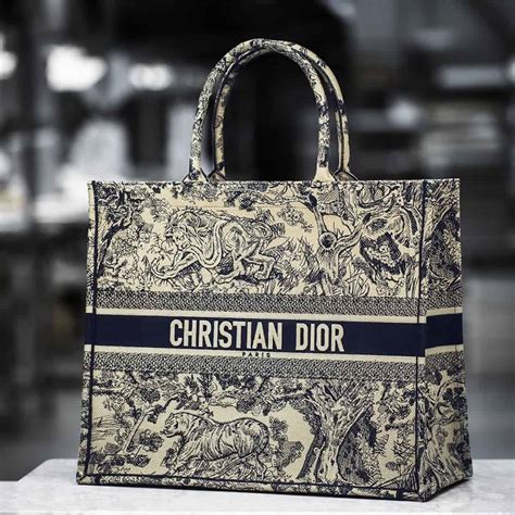 hristian dior tote|original christian Dior tote bag.